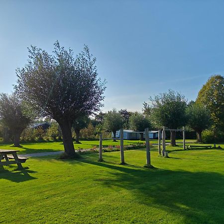 Hoeve De Mertel Biezenmortel Eksteriør billede
